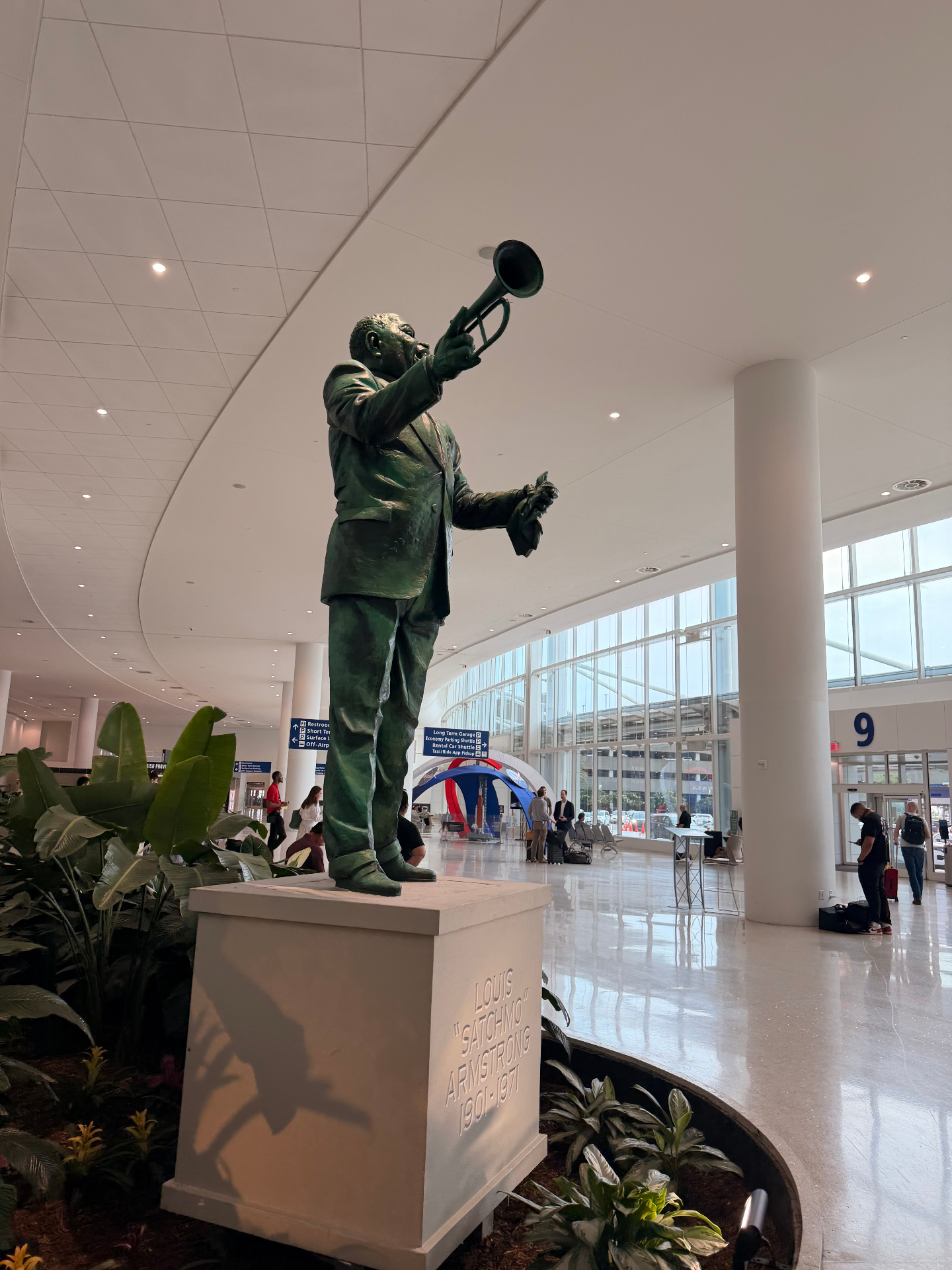Arrival — Louis Armstrong, New Orleans